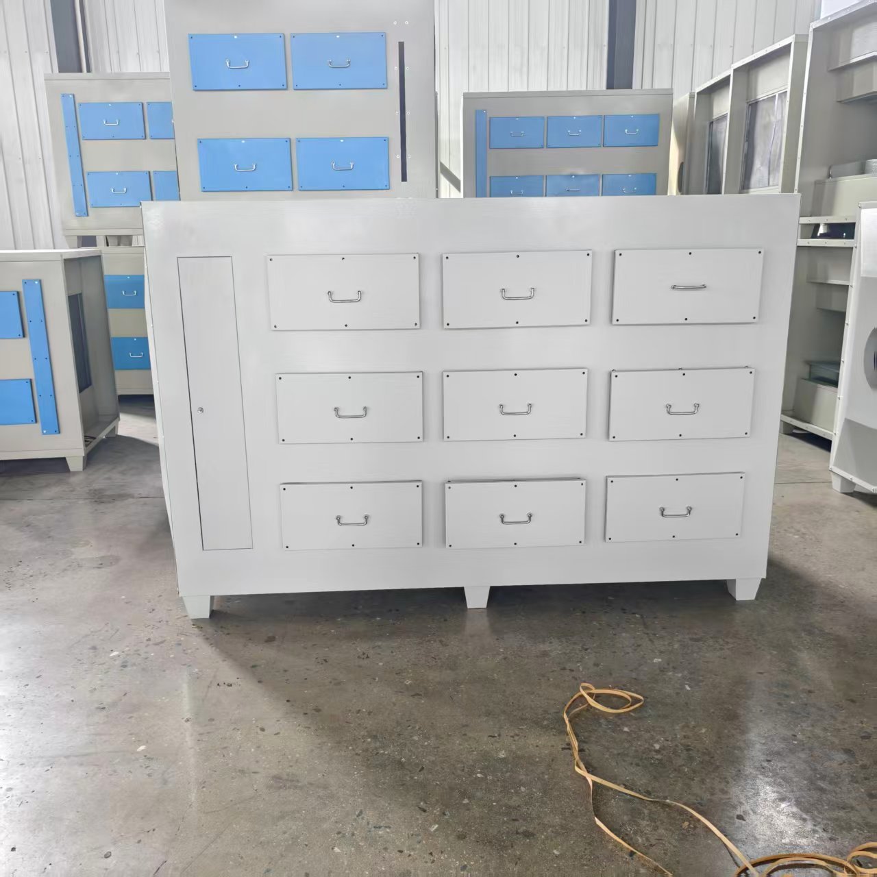 沧县活性炭吸附箱